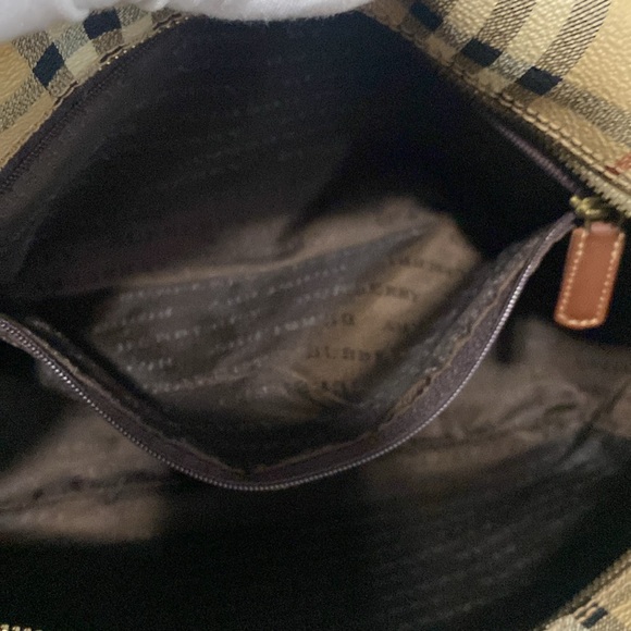 ⛔️ SOLD ⛔️ Burberry Brown and Tan Checkered Messenger Bag - Picture 14 of 14
